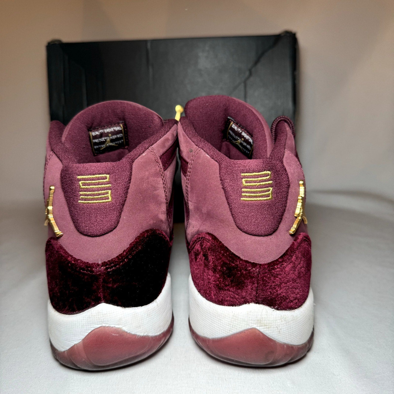 Air Jordan 11 Retro GG Heiress Velvet Kids Shoes - Size 7