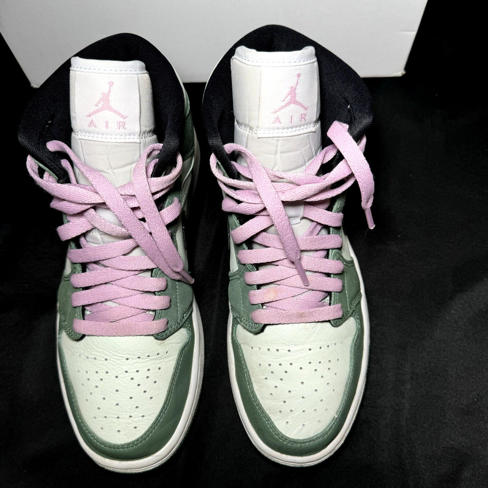 Air Jordan 1 Mid SE Dutch Green Women's Shoes - Size 8.5