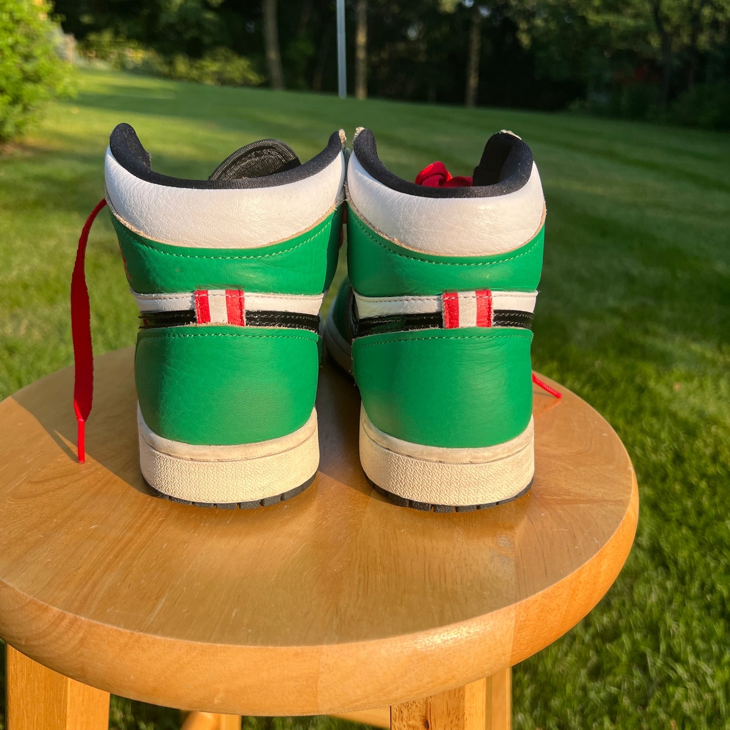 Air Jordan I Retro High OG Lucky Green Women's Shoes - Size 8