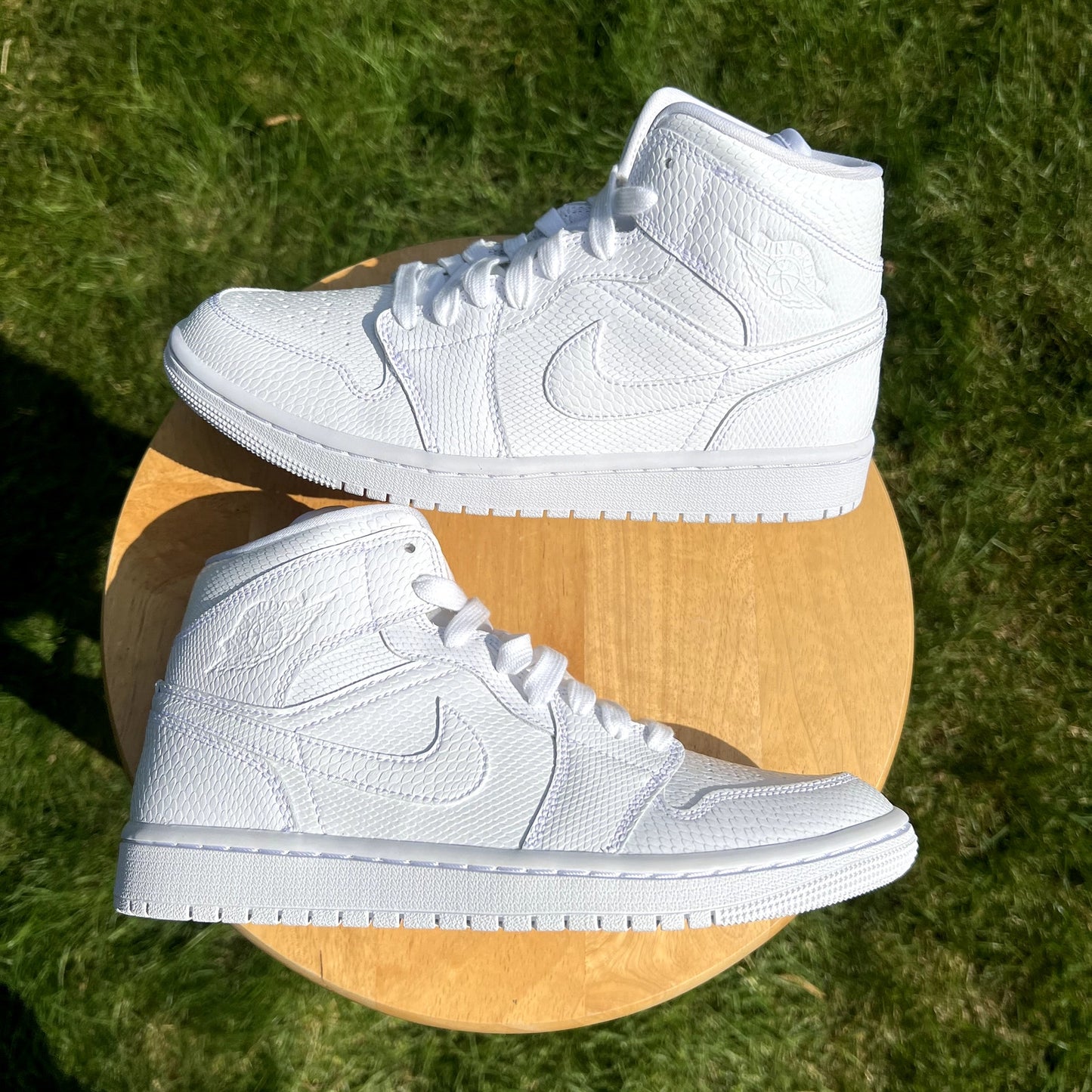 Wmns Air Jordan 1 Mid White Snakeskin Women's Shoes - Size 8