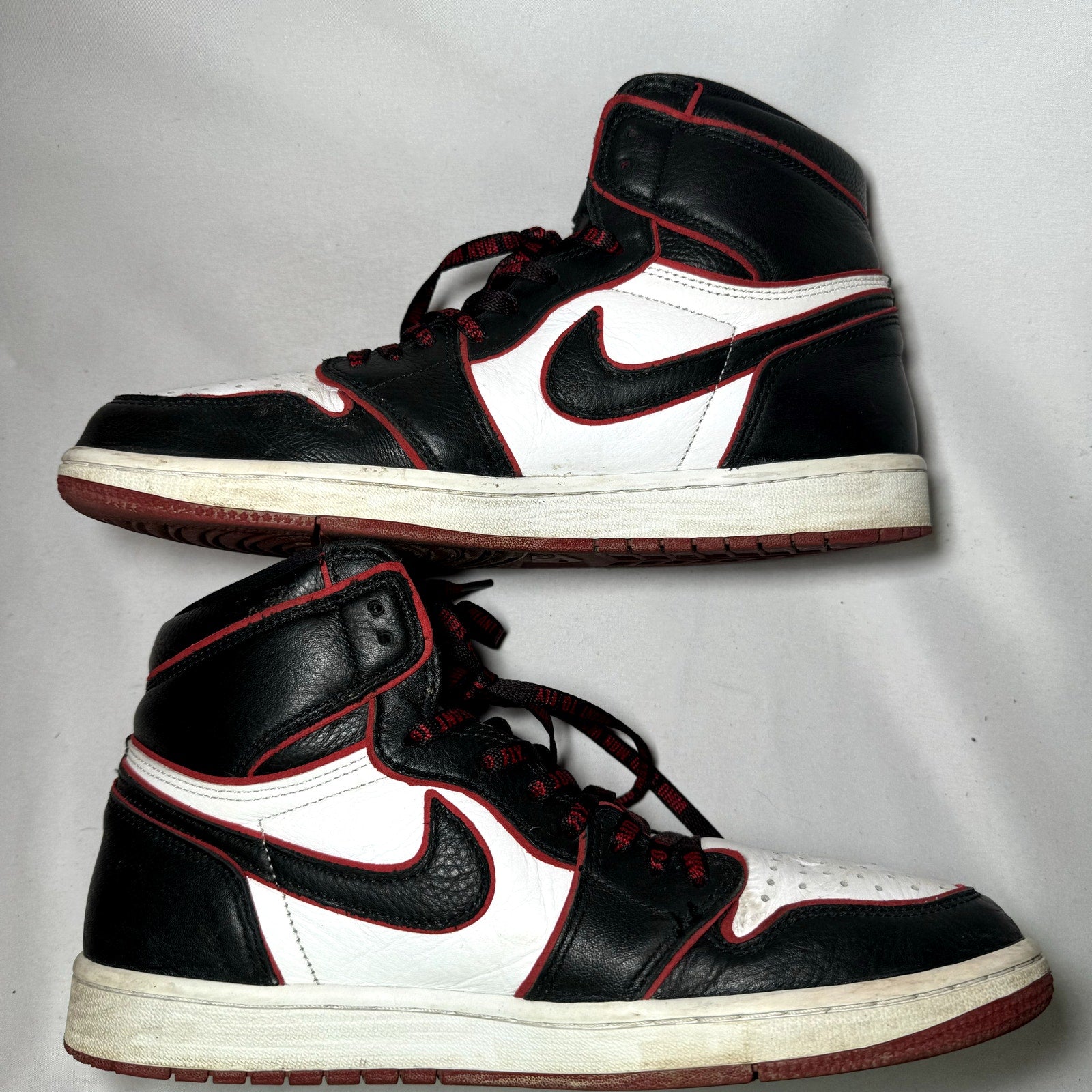 Air Jordan 1 Retro High OG Bloodline Men's Shoes - Size 10.5