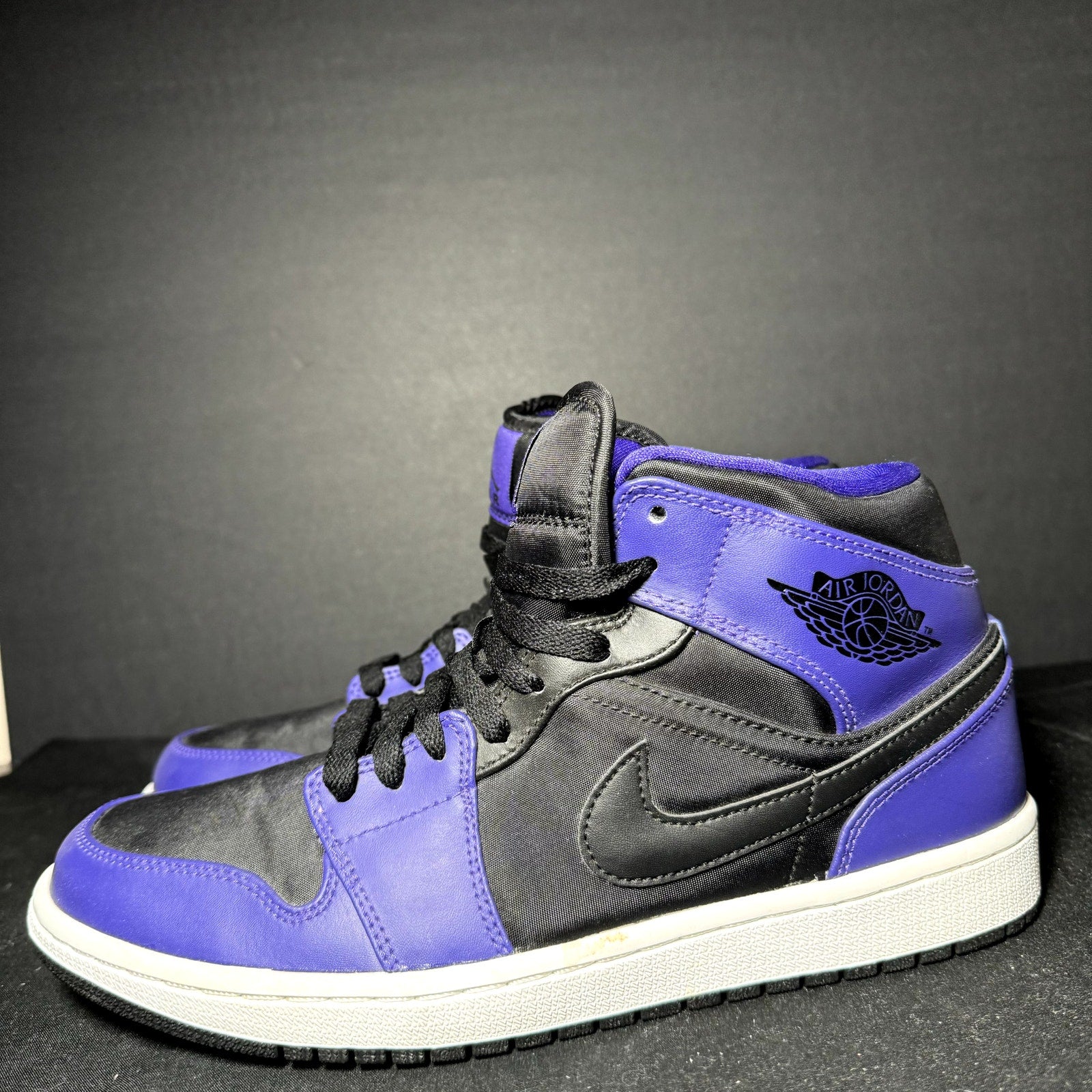 Air Jordan 1 Retro Mid Dark Concord Men's Shoes - Size 9