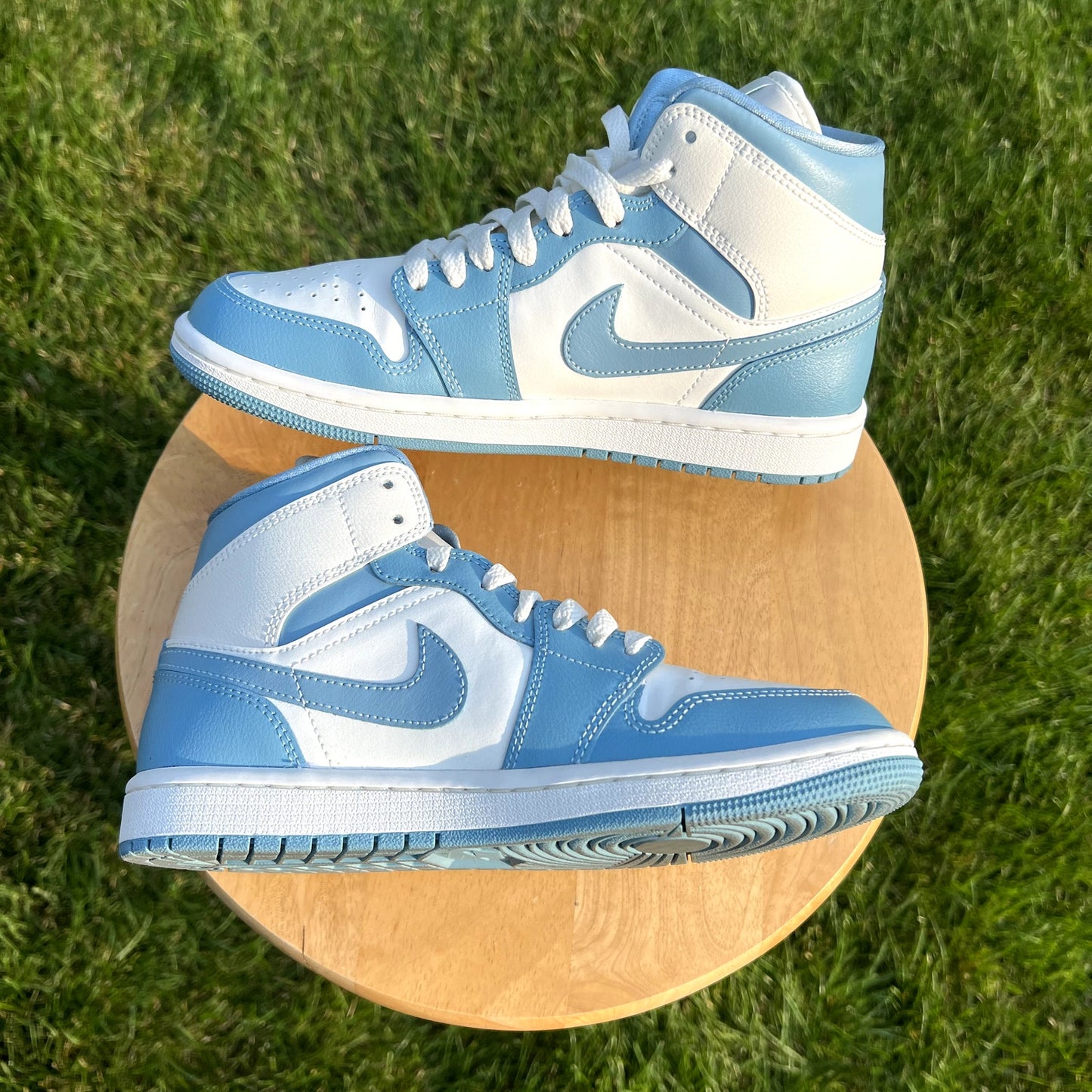 Wmns Air Jordan 1 Mid University Blue Women's Shoes - Size 7