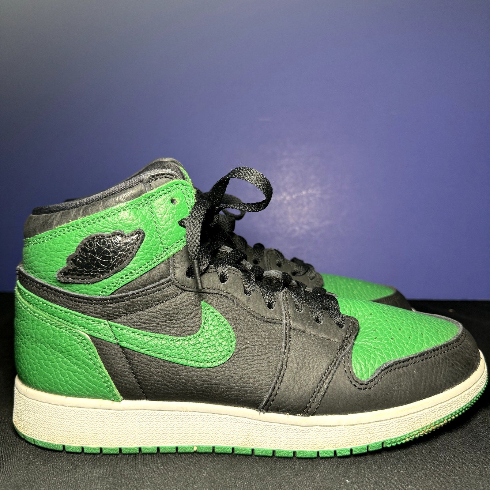 Air Jordan 1 Retro High OG GS Pine Green 2.0 Kids Shoes - Size 7