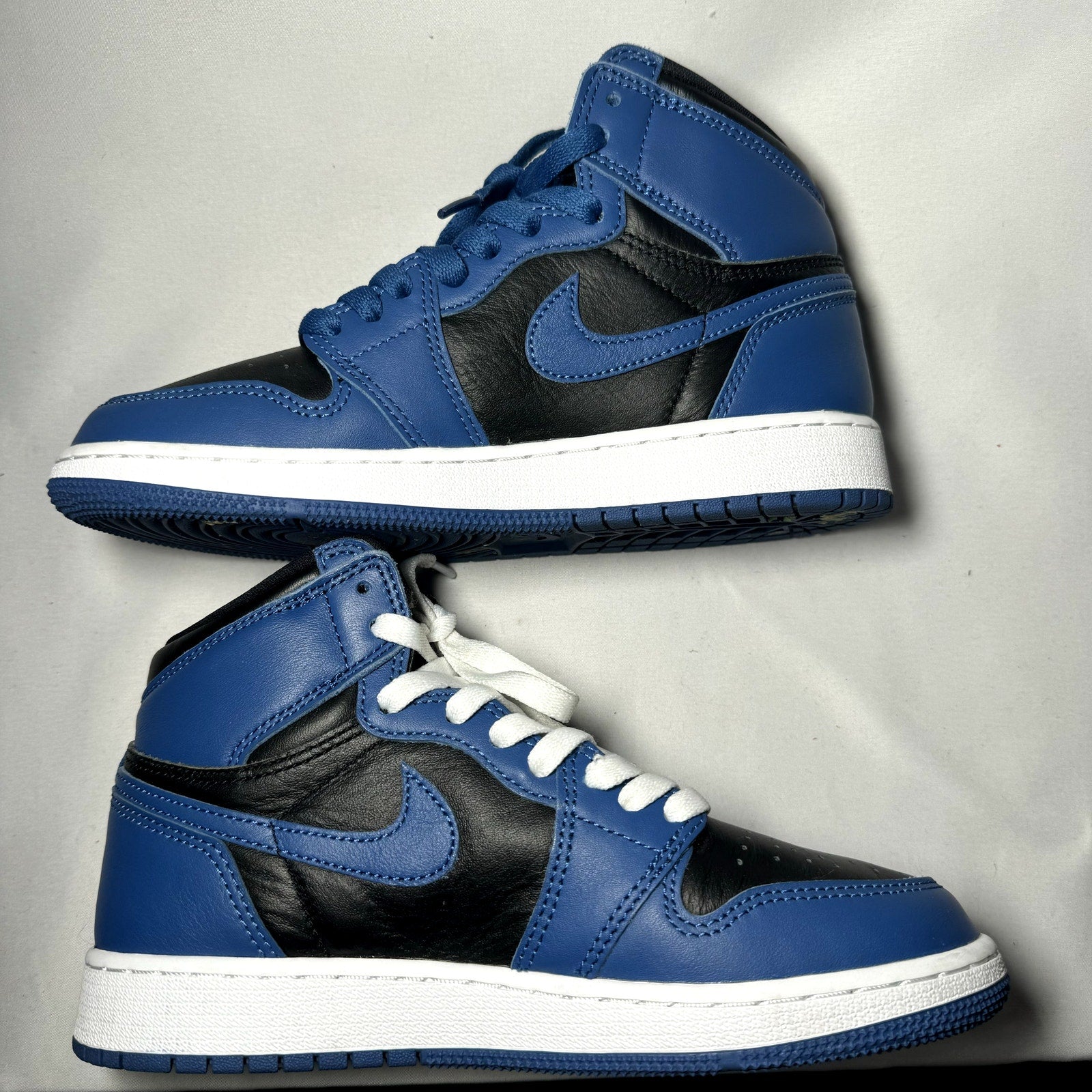 Air Jordan 1 Retro High OG GS Dark Marina Blue Kids Shoes - Size 5