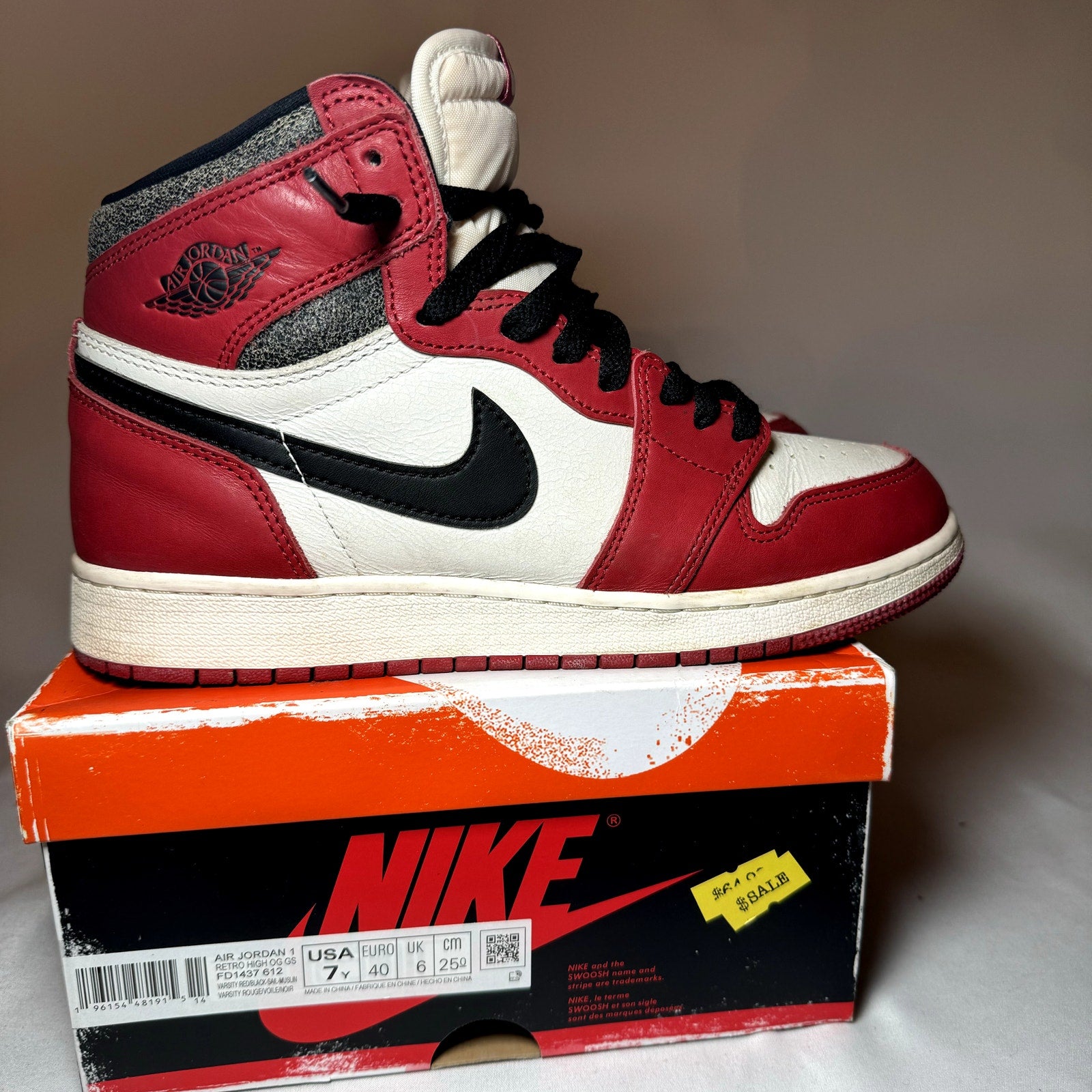 Air Jordan 1 Retro High OG GS Chicago Lost & Found Kids Shoes - Size 7