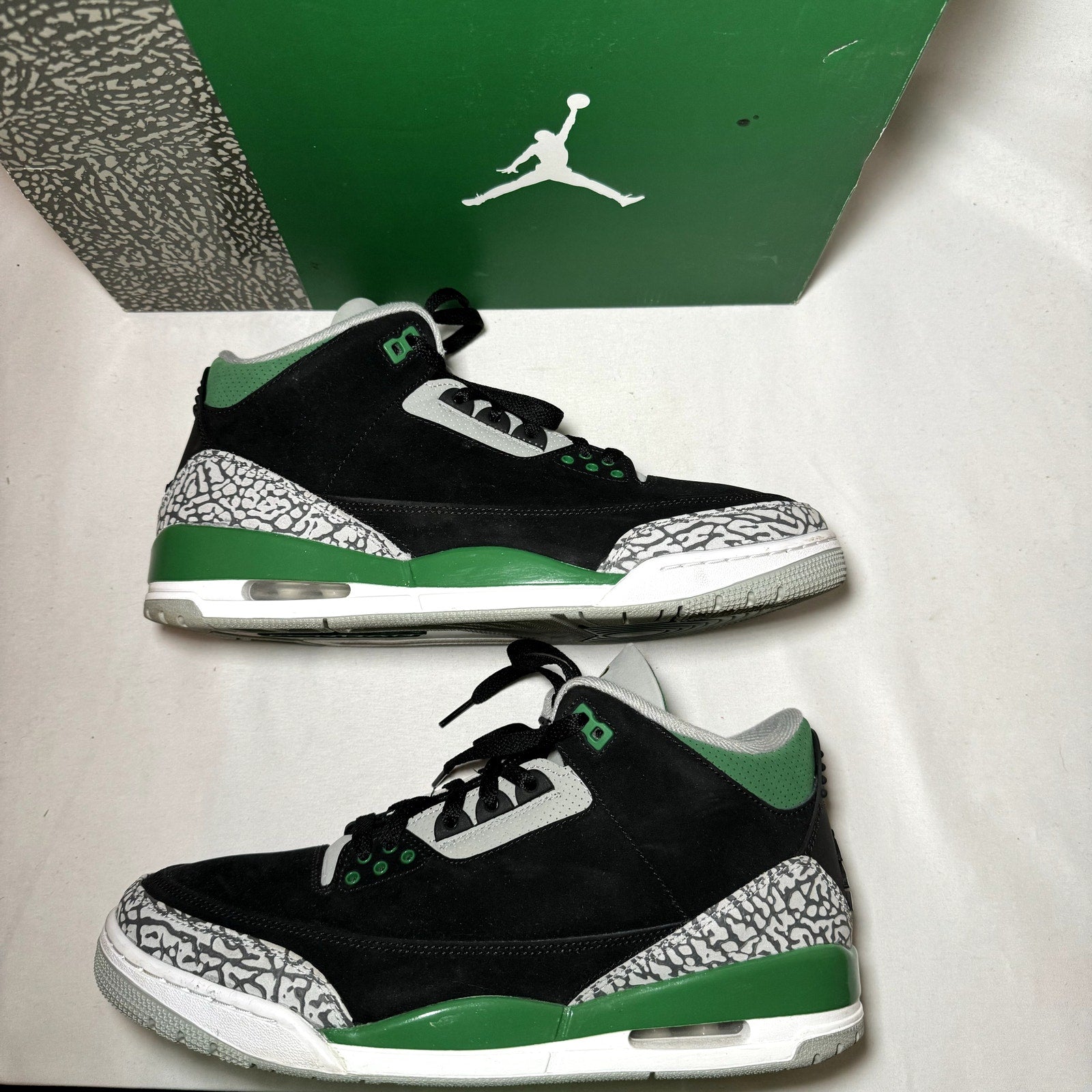 Air Jordan 3 Retro Pine Green Men's Shoes - Size 11.5