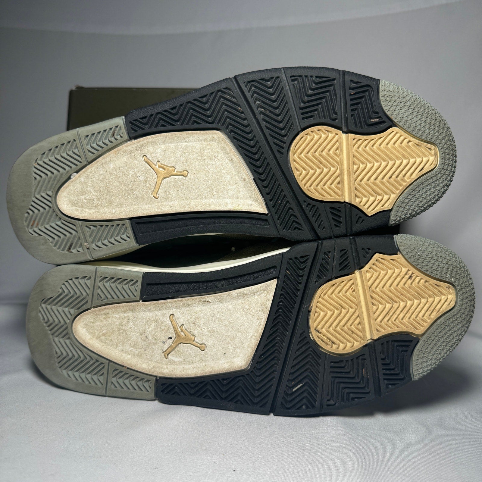 Air Jordan 4 Retro SE Craft Olive Men's Shoes - Size 9.5