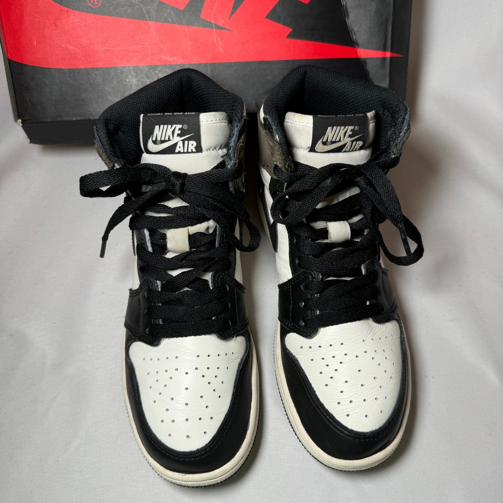 Nike Air Jordan 1 Retro High OG GS Dark Mocha Kids Shoes - Size 5