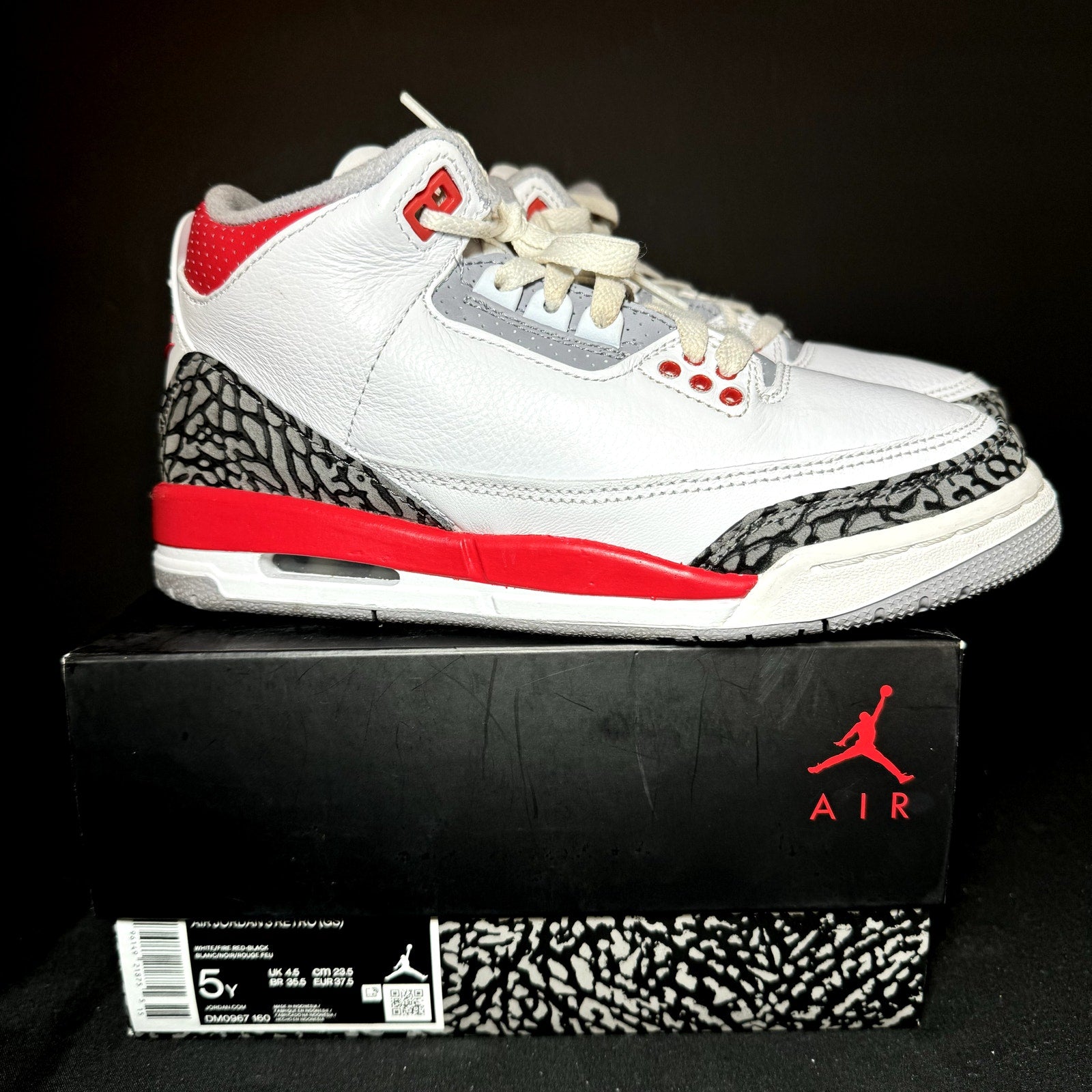 Air Jordan 3 Retro GS Fire Red 2022 Kids Shoes - Size 5