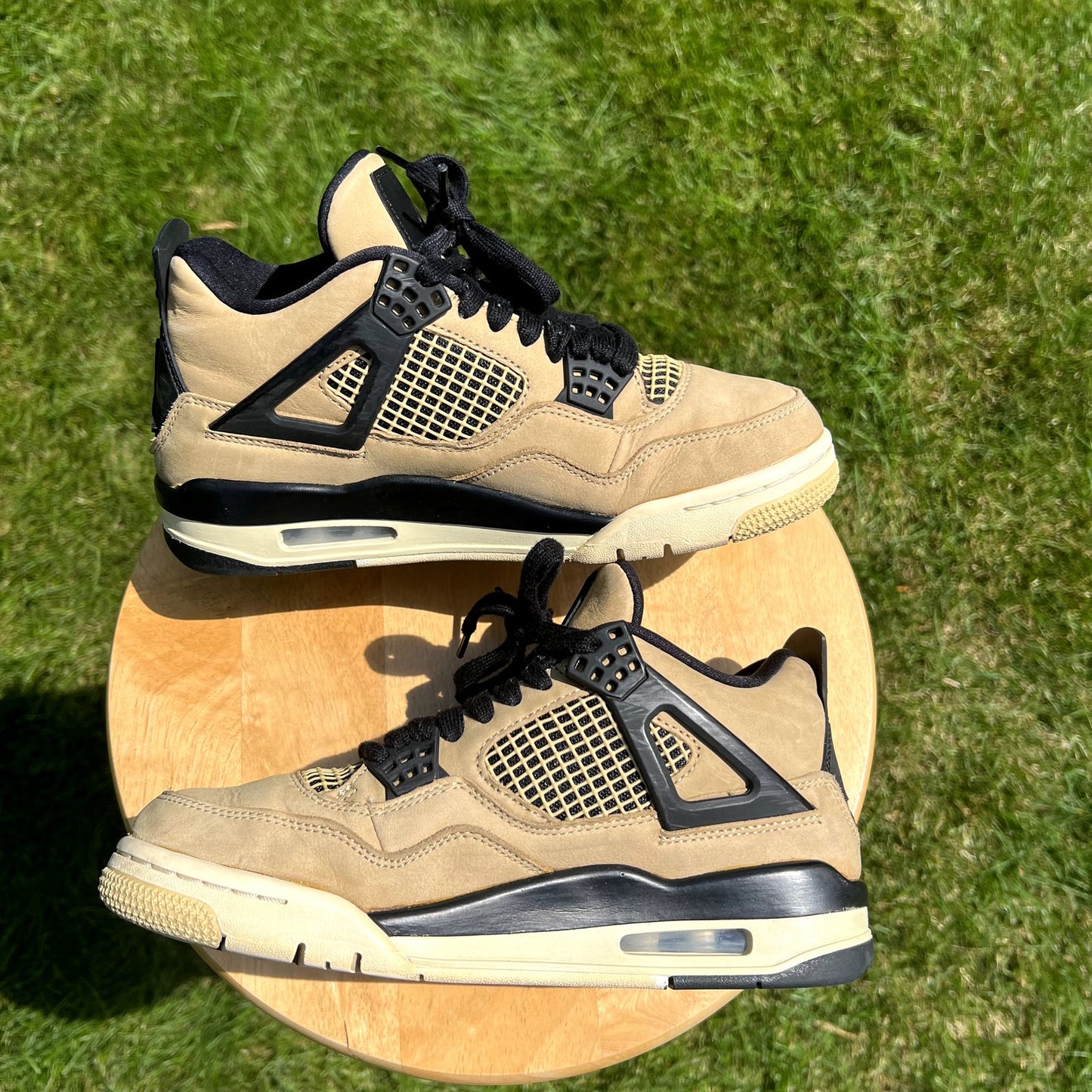 Wmns Air Jordan 4 Retro Mushroom Women's Shoes - Size 7.5