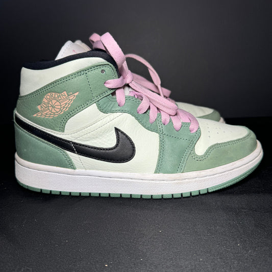 Air Jordan 1 Mid SE Dutch Green Women's Shoes - Size 7.5