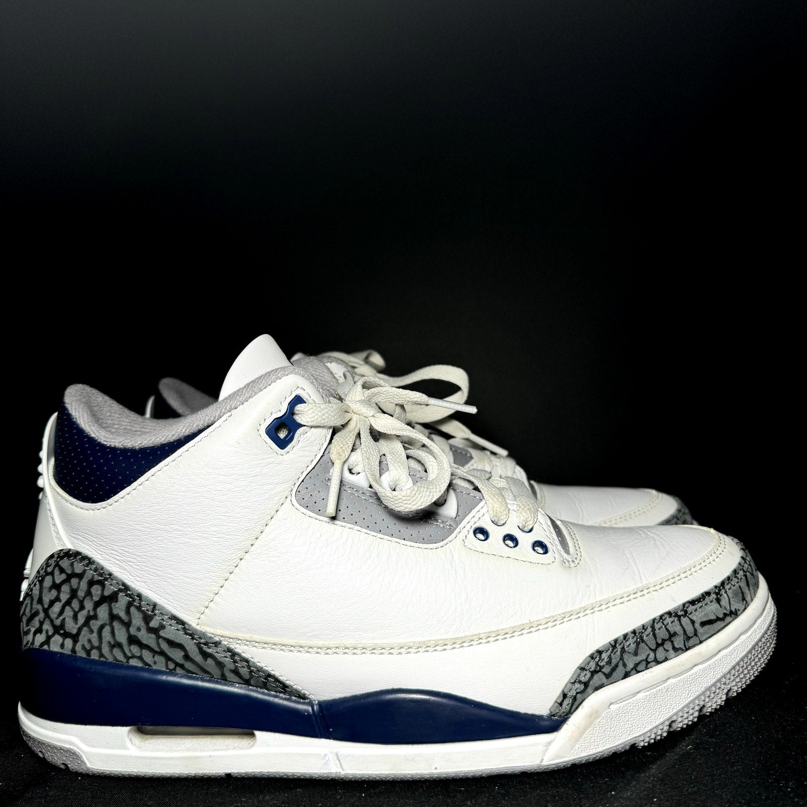 Air Jordan 3 Retro Midnight Navy Men's Shoes - Size 8.5