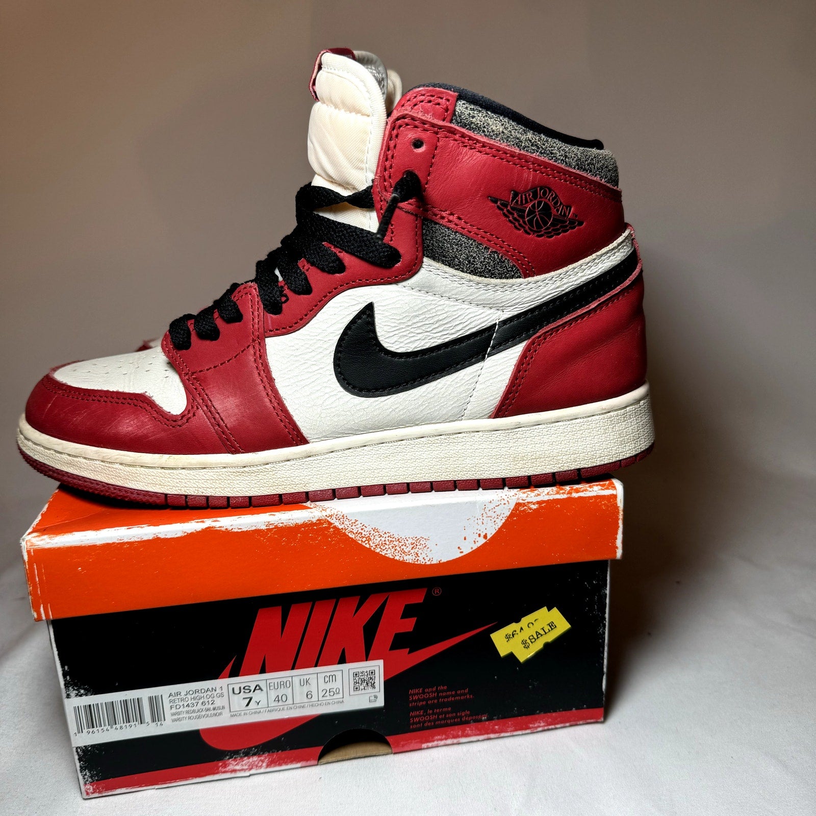 Air Jordan 1 Retro High OG GS Chicago Lost & Found Kids Shoes - Size 7