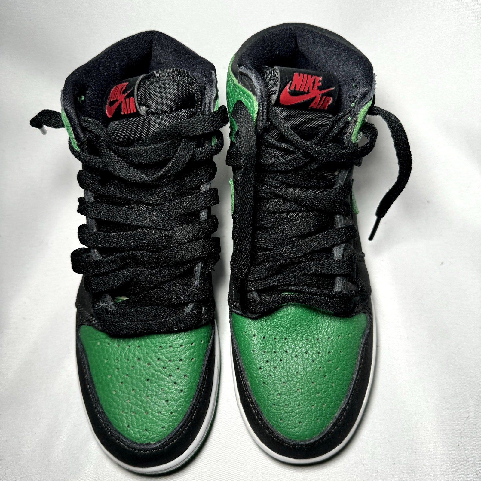 Air Jordan 1 Retro High OG GS Pine Green 2.0 Kids Shoes - Size 4