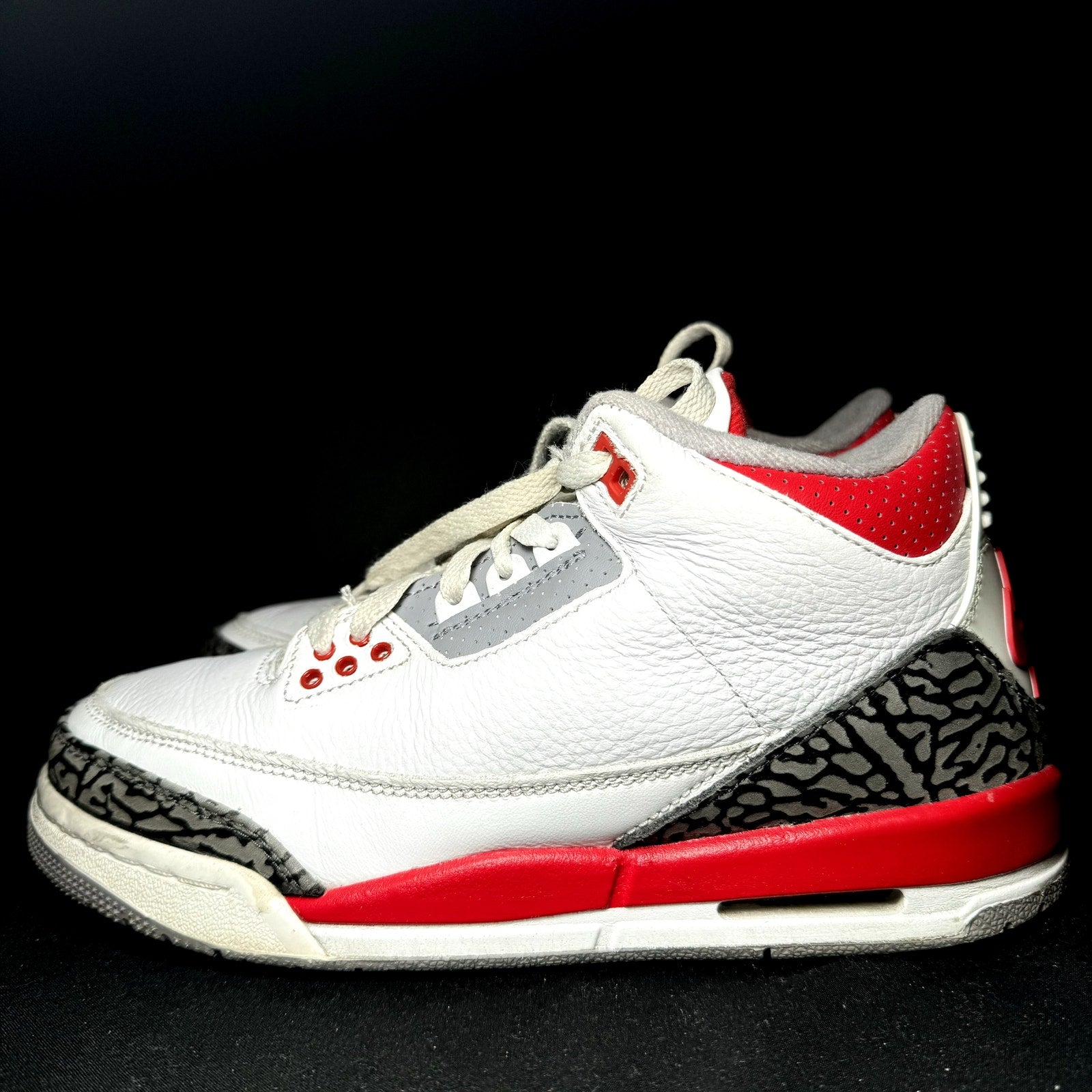 Air Jordan 3 Retro GS Fire Red 2022 Kids Shoes - Size 6.5