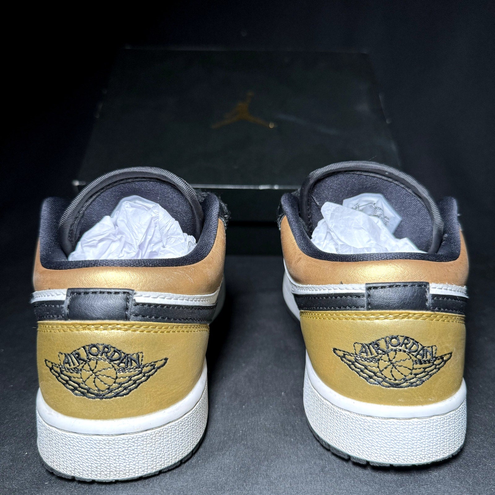 Air Jordan 1 Low GS Gold Toe 2019 Kids Shoes - Size 4.5