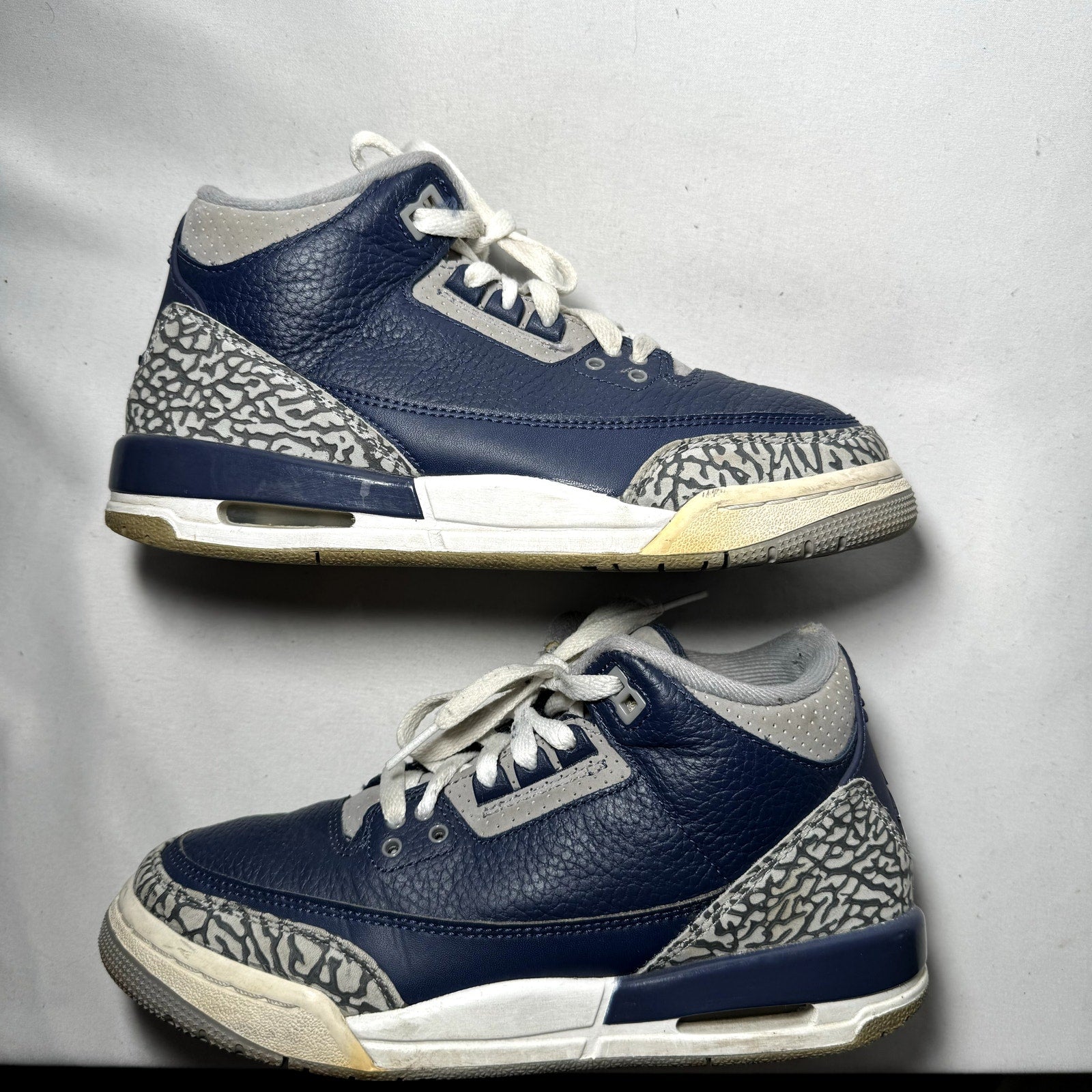 Air Jordan 3 Retro GS Georgetown Kids Shoes - Size 6