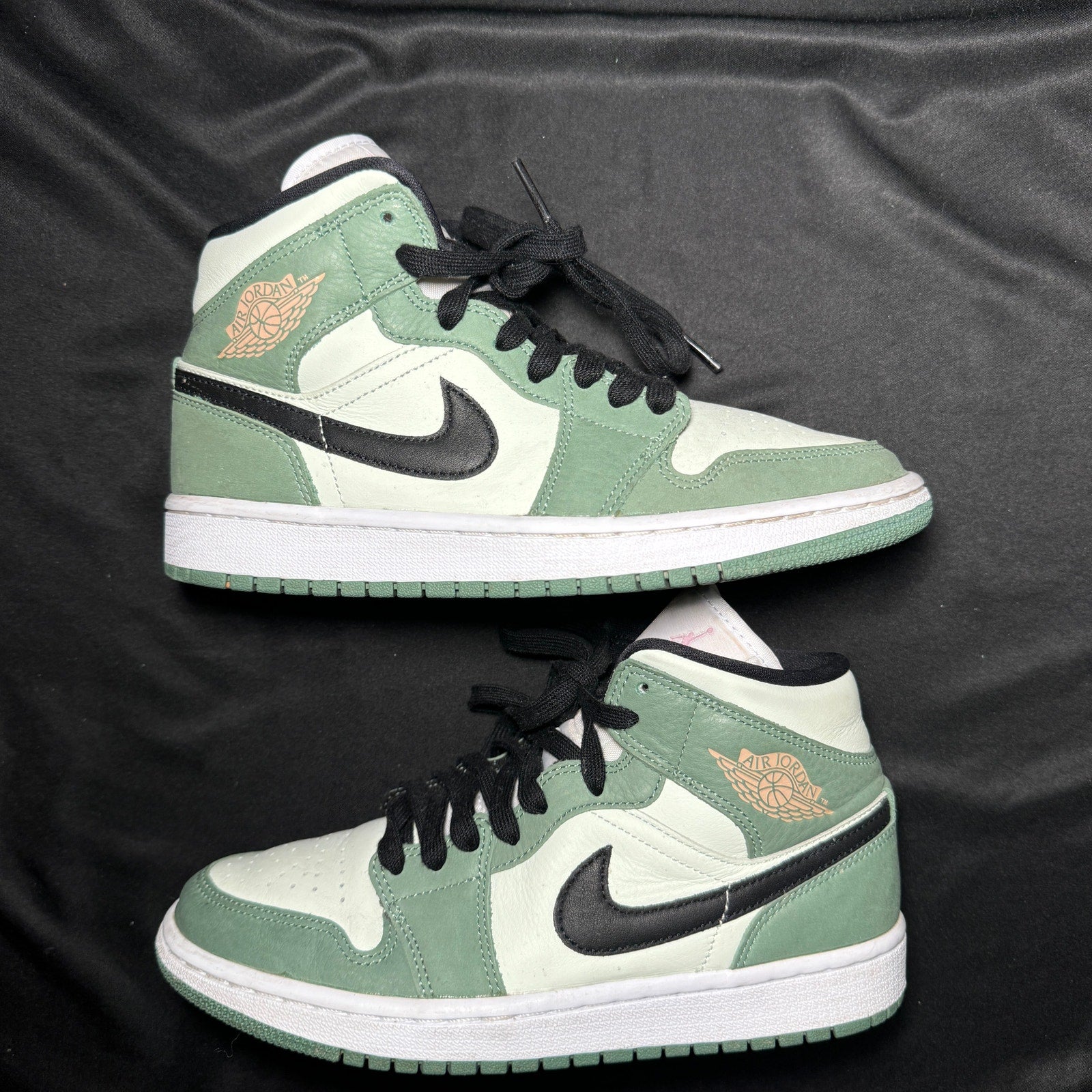 Air Jordan 1 Mid SE Dutch Green Women's Shoes - Size 7.5