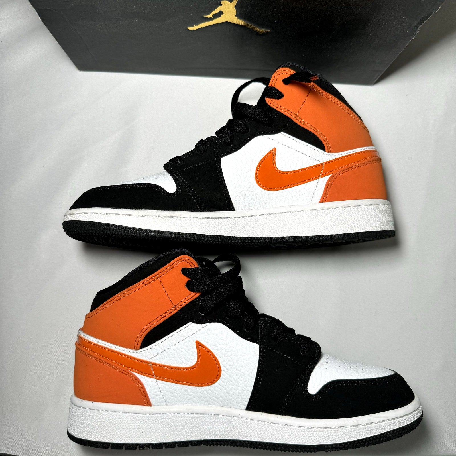 Air Jordan 1 Mid GS Shattered Blackboard 2019 Kids Shoes - Size 5