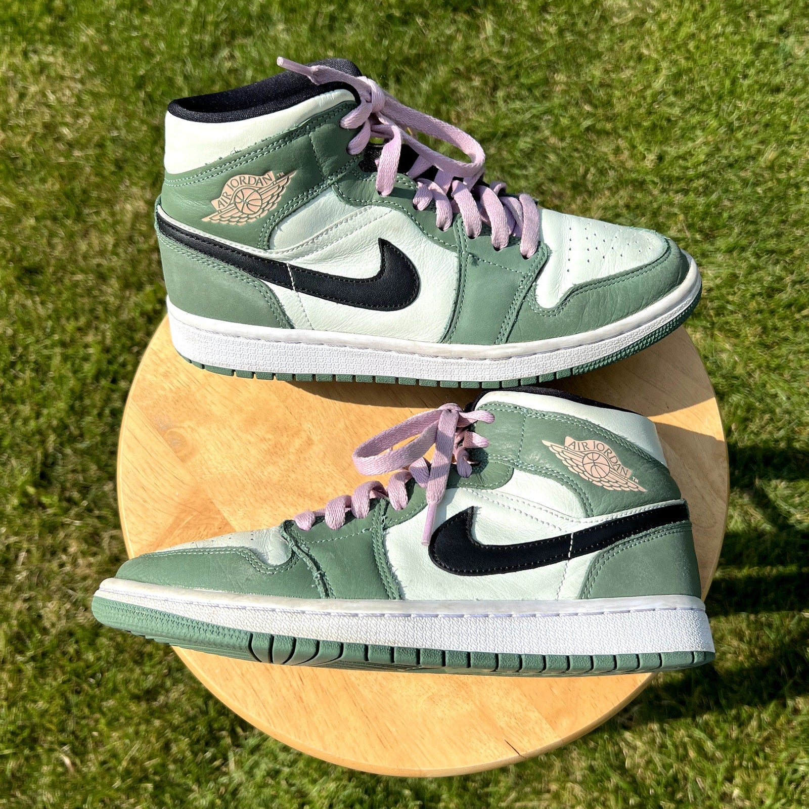 Air Jordan 1 Mid SE Dutch Green Women's Shoes - Size 8.5