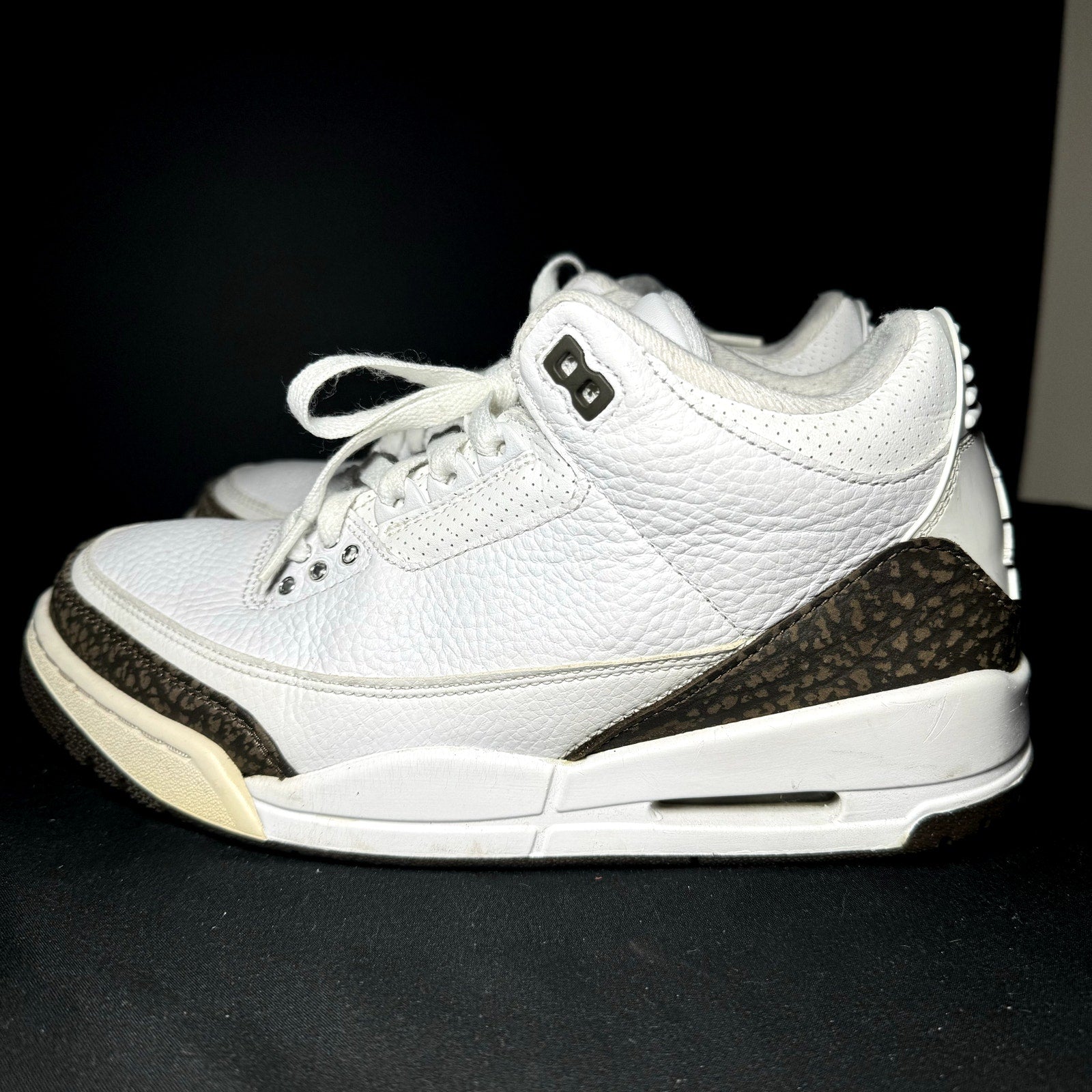 Air Jordan 3 Retro Mocha 2018 Men's Shoes - Size 8