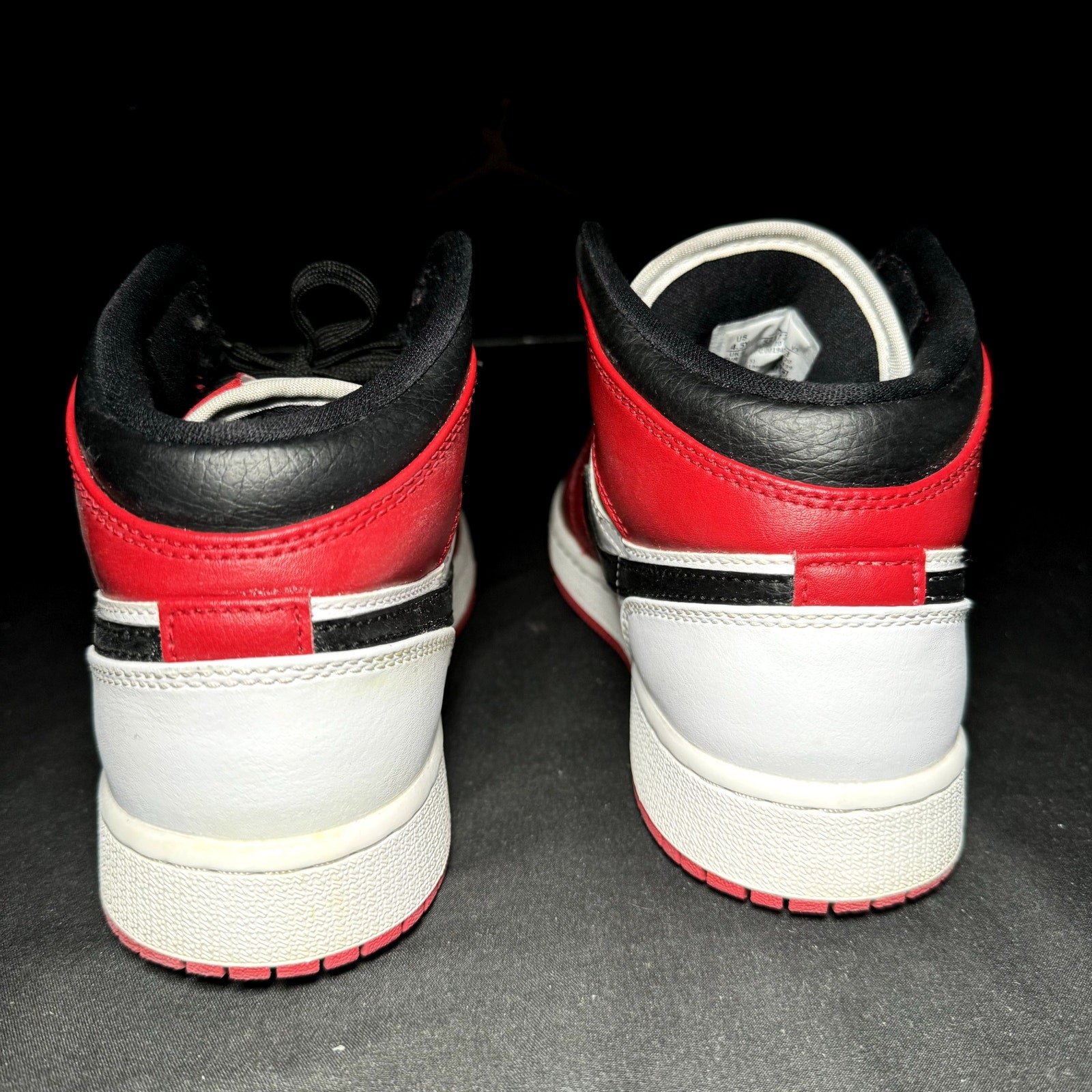 Jordan 1 Mid GS Chicago 2020 Kids Shoes  - Size 4.5