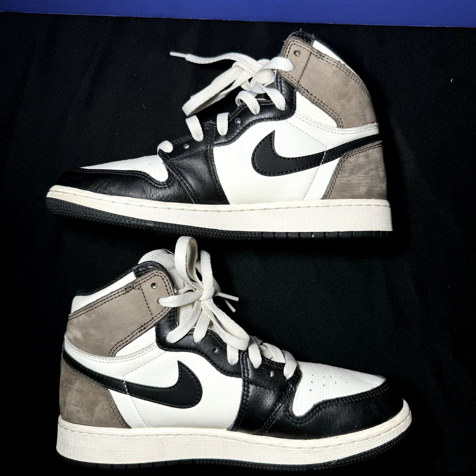 Air Jordan 1 Retro High OG GS Dark Mocha Kids Shoes - Size 7