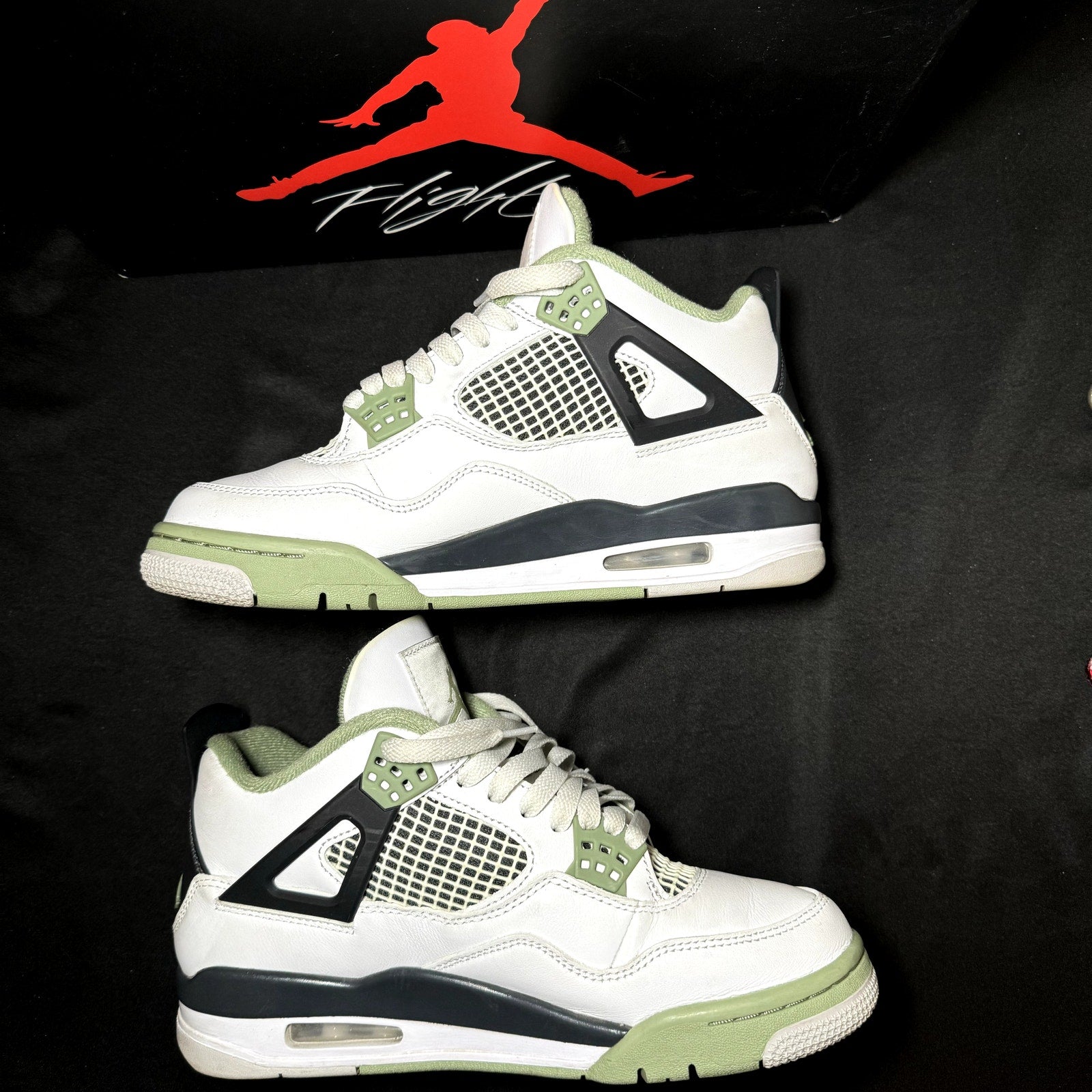 Air Jordan 4 Retro Seafoam Women's Shoes - Size 8.5