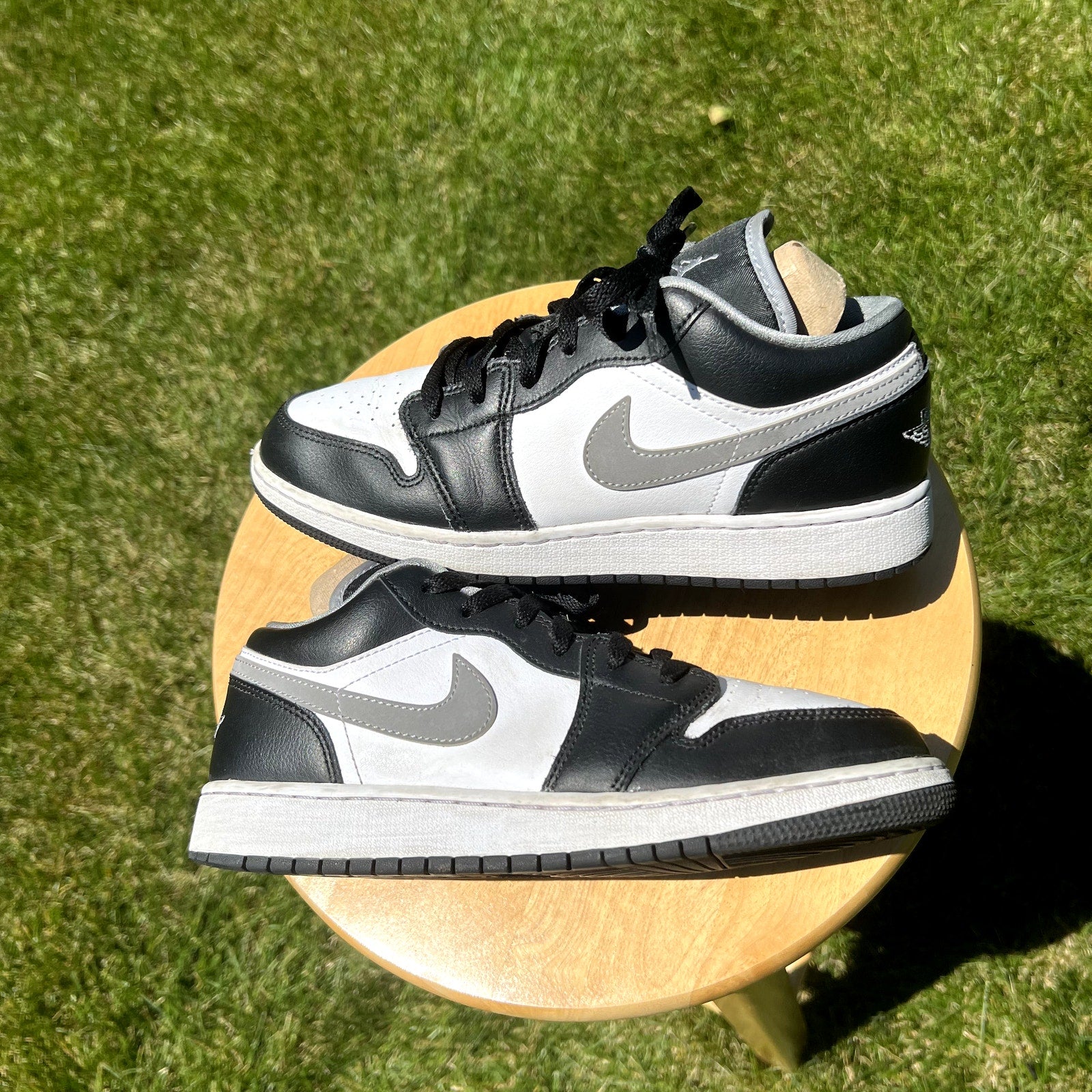 Air Jordan 1 Low GS Black Medium Grey Kids Shoes - Size 7