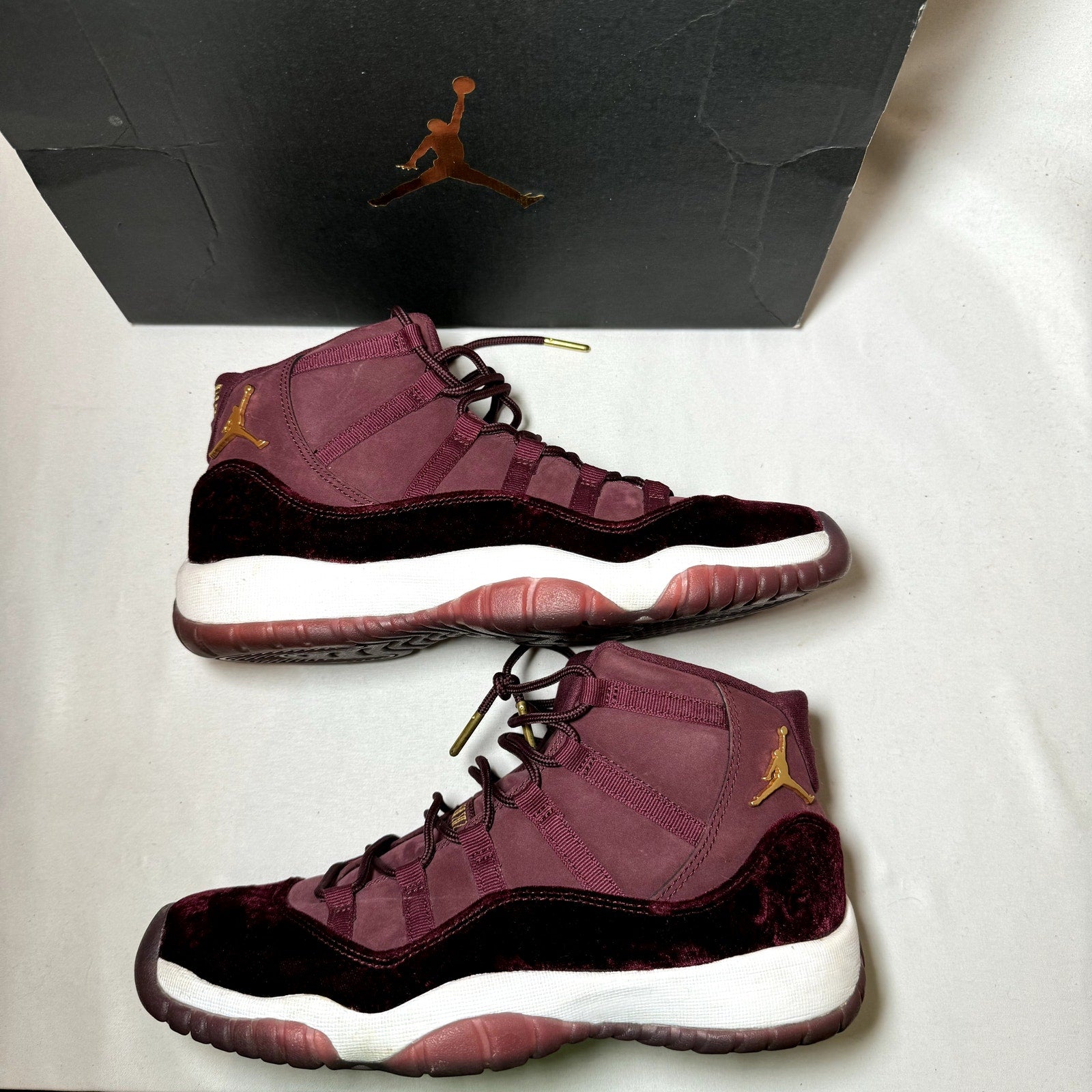 Air Jordan 11 Retro GG Heiress Velvet Kids Shoes - Size 7