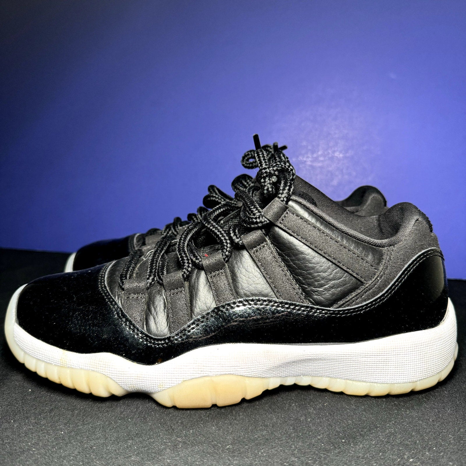 Air Jordan 11 Retro Low GS 72-10 Kids Shoes - Size 6