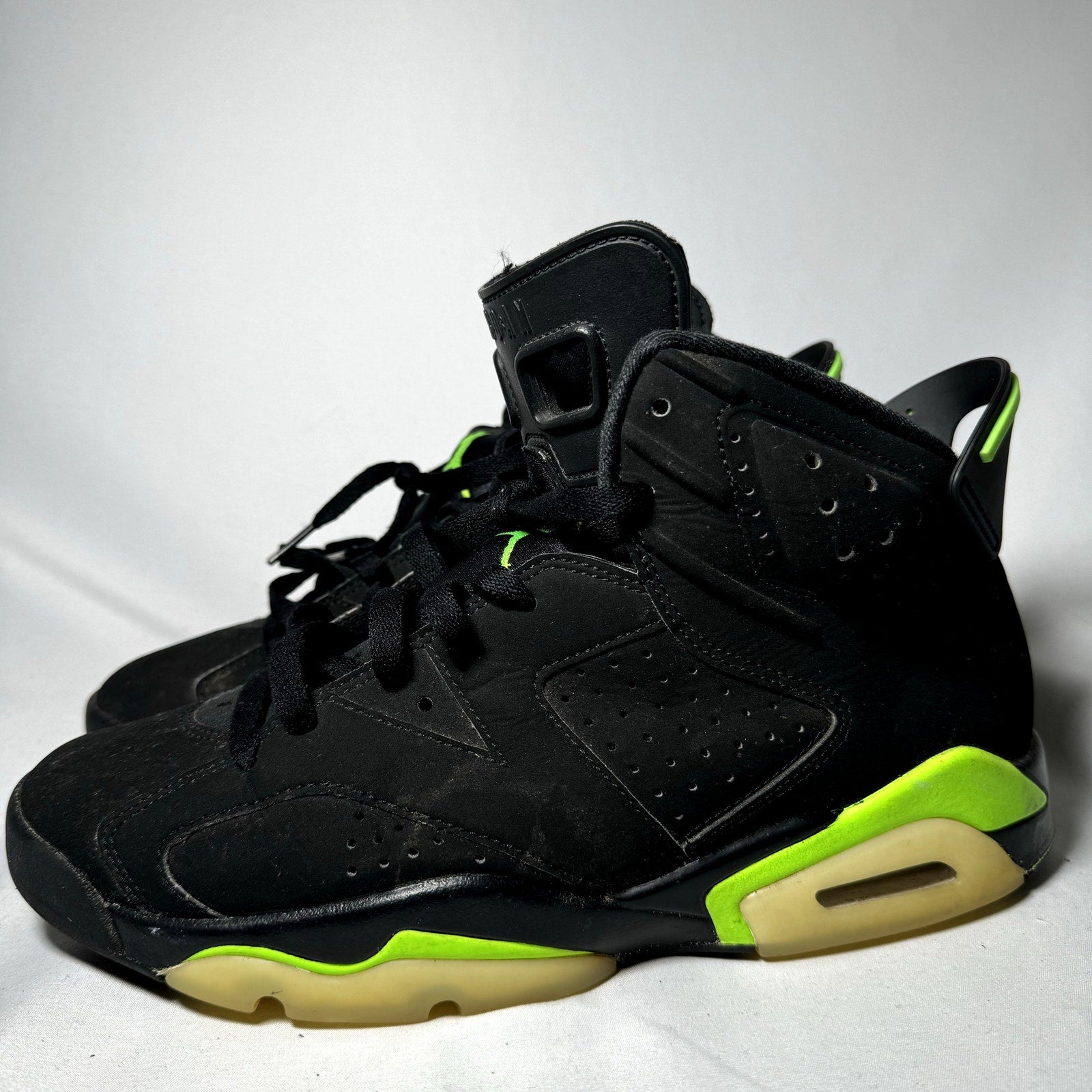 Air Jordan 6 Retro Electric Green Men's Shoes - Size 9.5