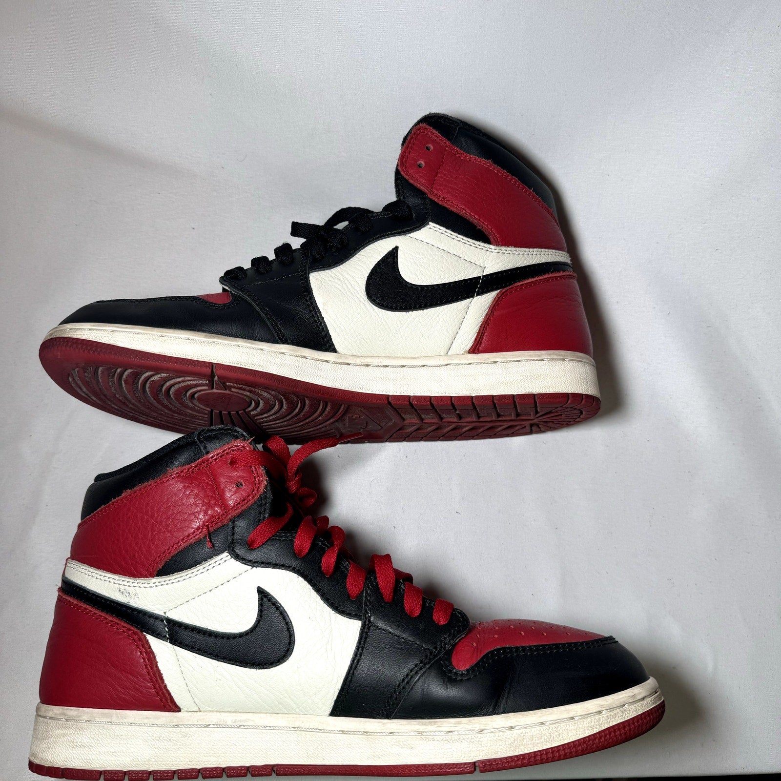 Air Jordan 1 Retro High OG Bred Toe Men's Shoes - Size 10.5