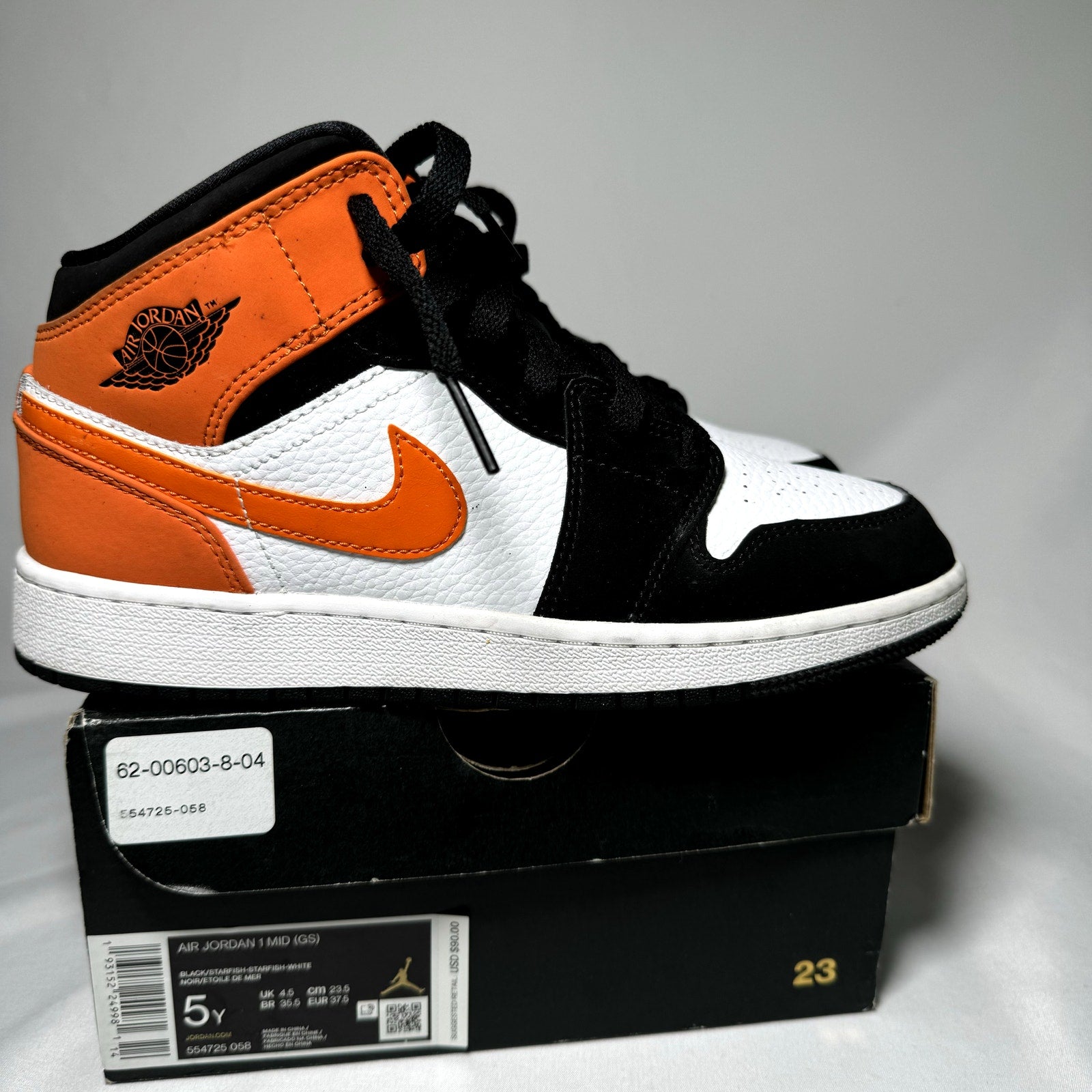 Air Jordan 1 Mid GS Shattered Blackboard 2019 Kids Shoes - Size 5