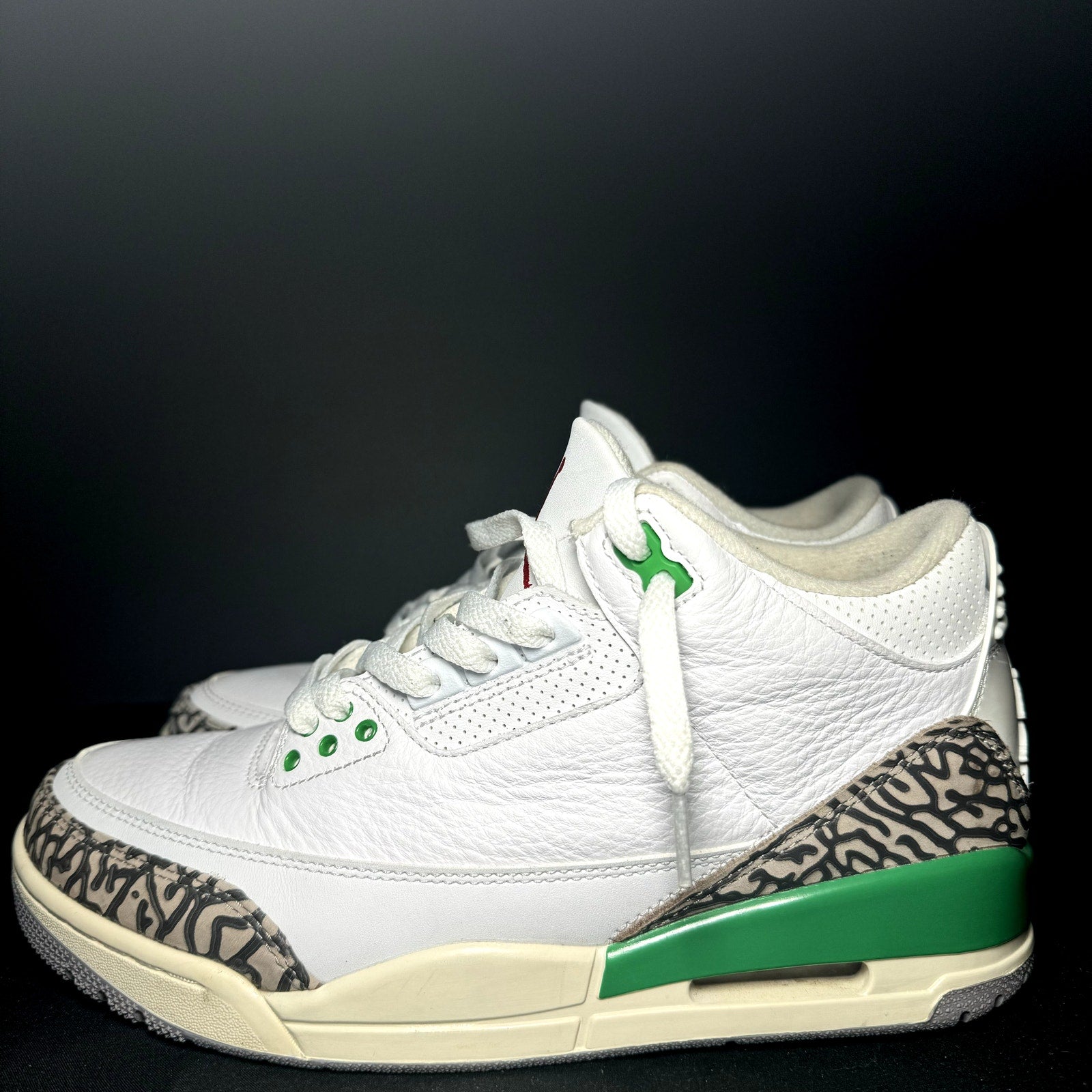 Air Jordan 3 Retro Lucky Green Women's Shoes - Size 9.5